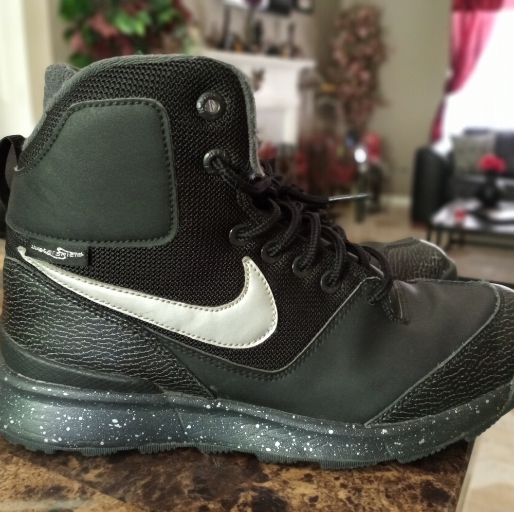 ACG Nike